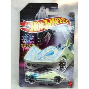 2009 Mattel Hot Wheels Trick Or Treat DXT91 Super Stinger Die-cast 1:64 Car
